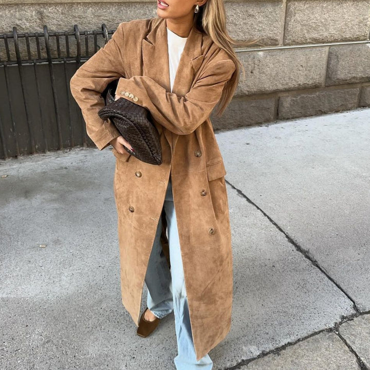 Women Elegant long coat with double buttoning and practical pockets Amarae