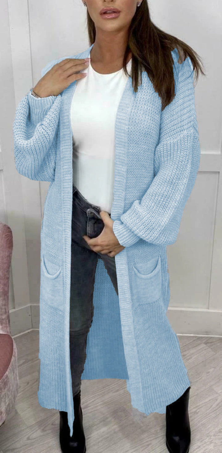 Ladies oversized knitted pullover with a relaxed fit and long sleeves Lune Londonl