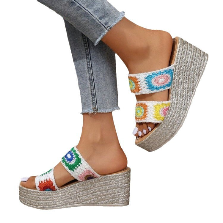 Women High-Quality Platform Sandals with Colorful Embroidered Design and Comfortable Insole Lune London