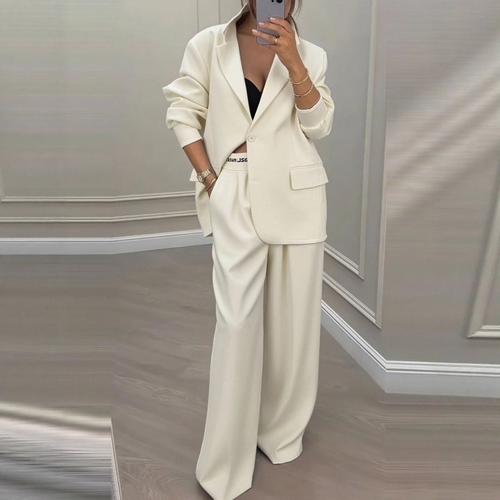 Oversized set for women with stylish blazer and wide trousers Lune London