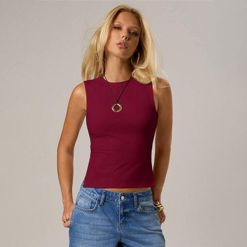 Débardeur ajusté pour femmes avec un décolleté élégant et des bretelles réglables Chic & Stil