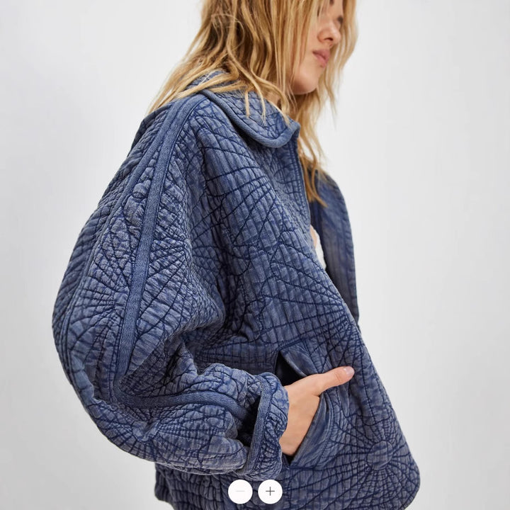 Ladies cozy quilted jacket with large collar Amarae