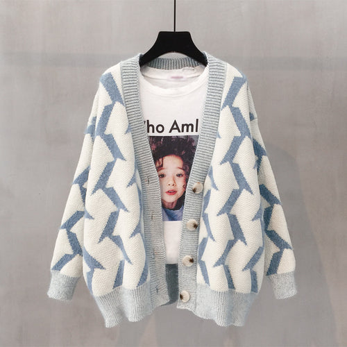 Women Thick Knit Cardigan with Modern Zigzag Pattern and Chic and Stylish Button Details