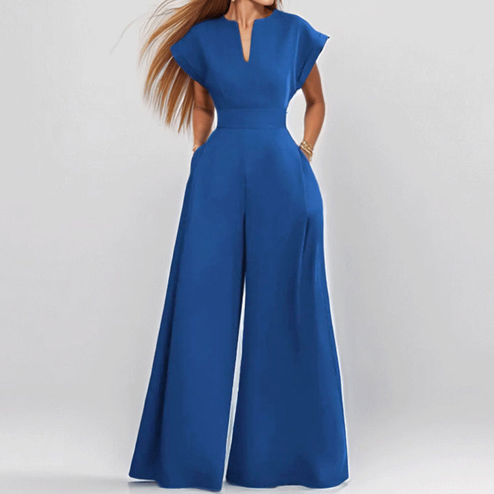 Combinaison large élégante pour femmes avec des manches courtes et un décolleté plongeant Chic & Stil