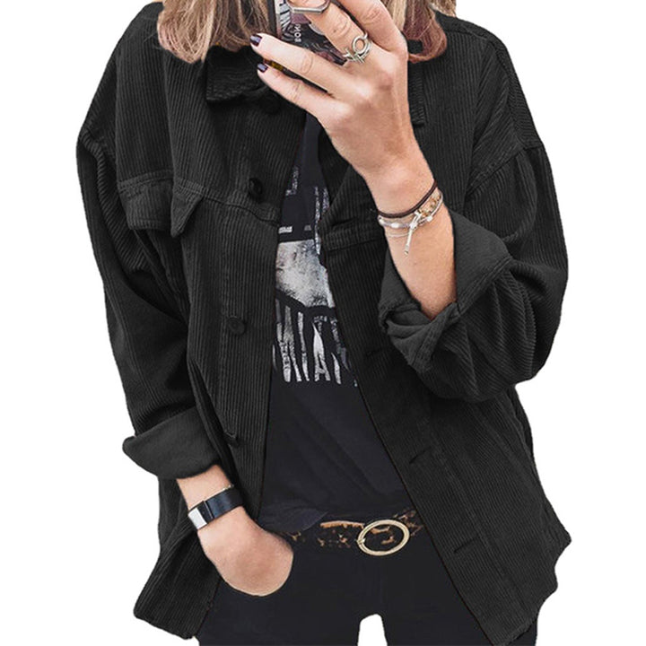 Trendy corduroy jacket for women with practical patch pockets and a relaxed fit Lune London