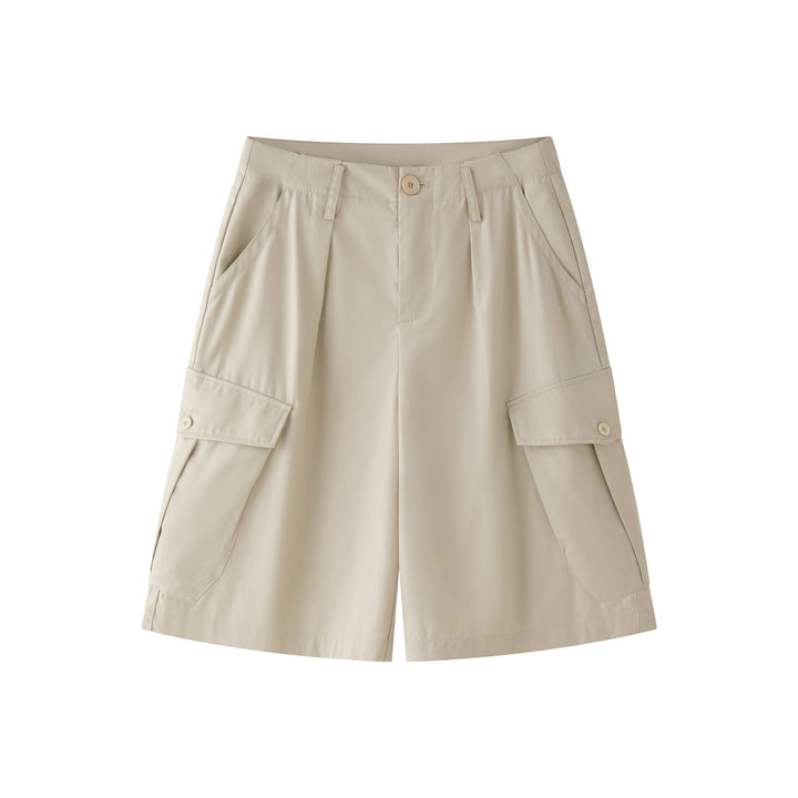 Women's loosely cut cargo bermudas with pleats and large flap pockets Amarae