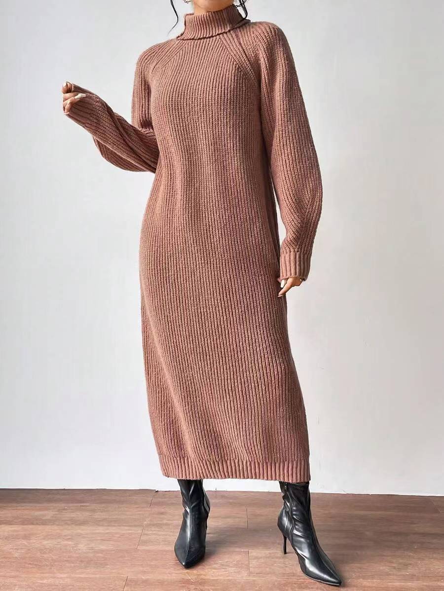 Robe tricotée de mode féminine avec col montant et coupe ample Chic & Stil