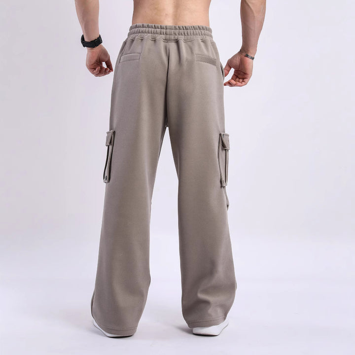 Cargo jogger pants for men with side pockets and elastic waistband Lune London