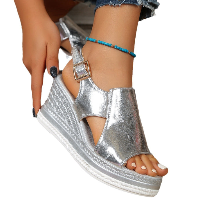 Wedge sandals for women with an elegant strap design and a comfortable insole Lune London