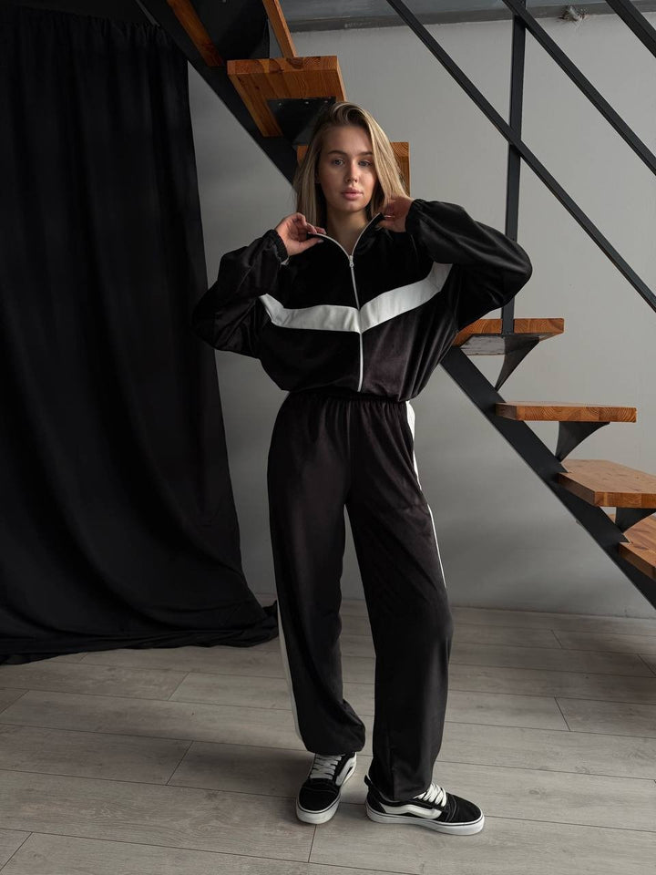 Lune London women's sporty leisure set