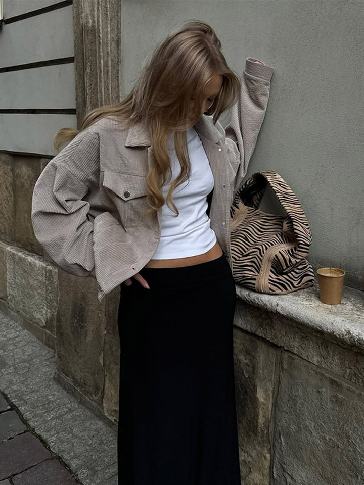 Women’s Oversize Cord Jacket in Cropped Cut with Flap Pockets and Boxy Silhouette Amarae