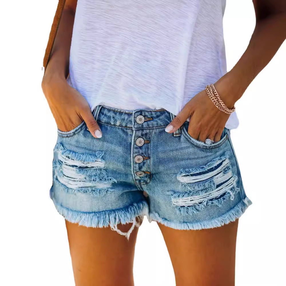 Chic & Stil women's ripped denim shorts