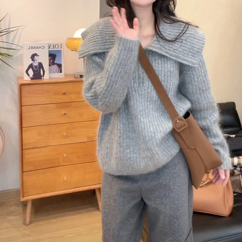 Pull en tricot pour femmes avec large encolure et coupe décontractée Chic & Stil
