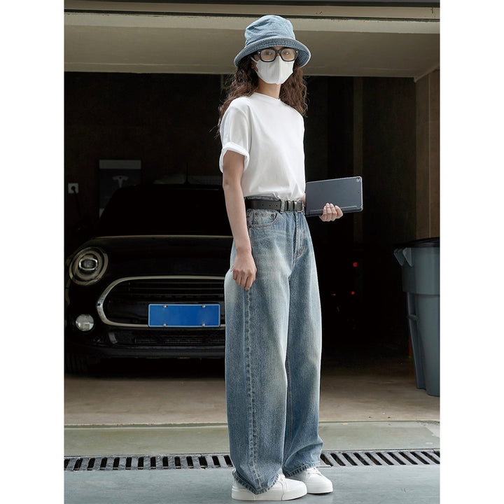Ladies loose-fitting vintage denim pants with extra wide leg and high waist Amarae