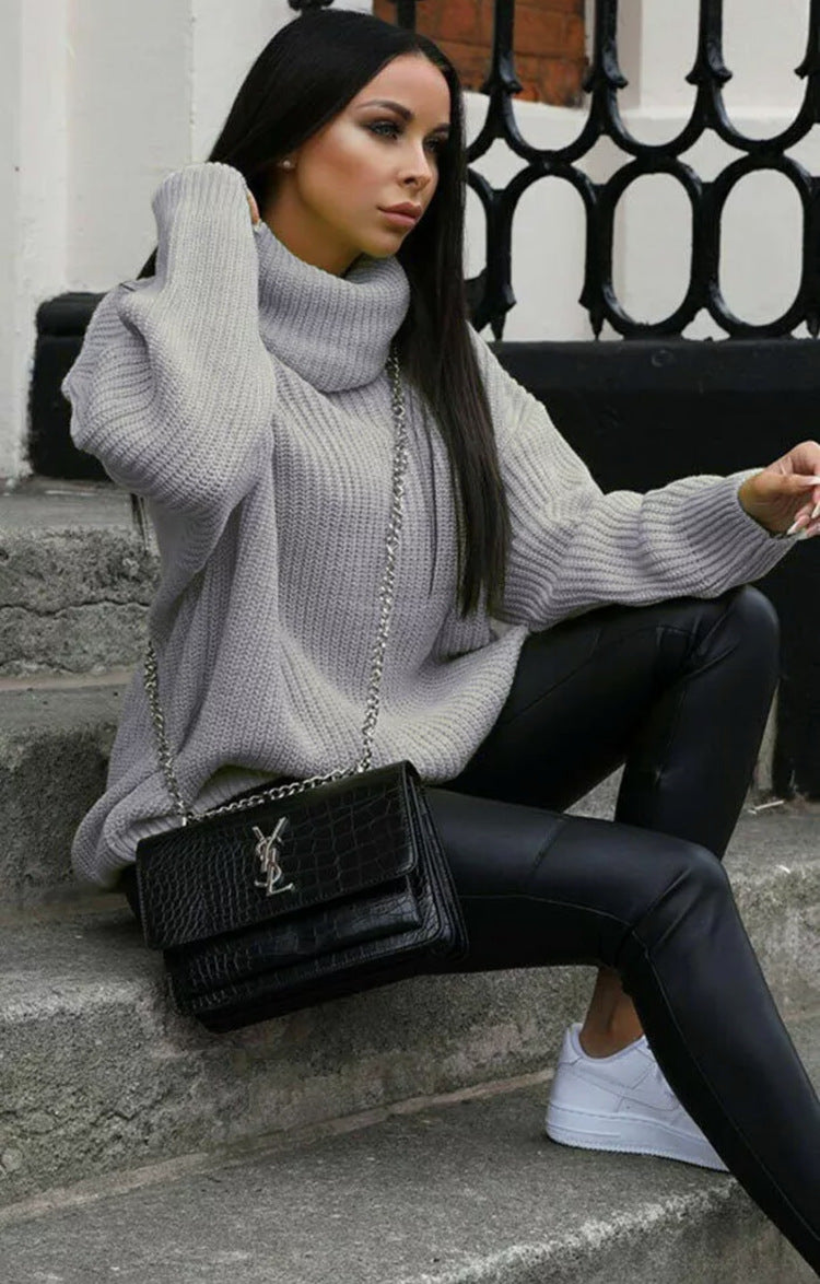 Women's oversized sweater with high collar and structure Lune London