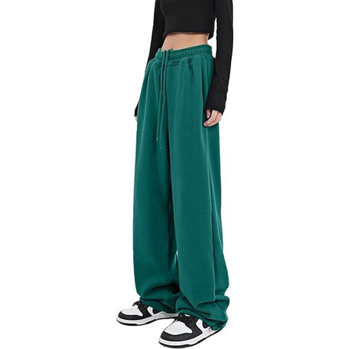 Ladies loose-fitting leisure pants made of soft sweat material with practical pockets Chic & Stil