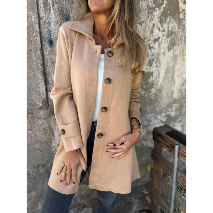 Elegant transitional jacket for women with a chic collar and decorative button details Lune London