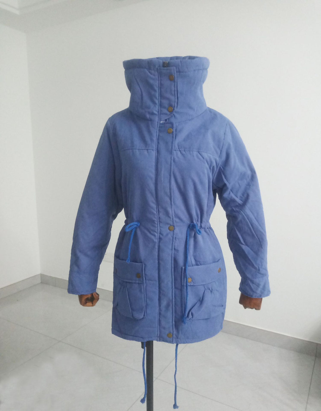 Casual quilted jacket for women with cozy lining and adjustable drawstring waist Lune London
