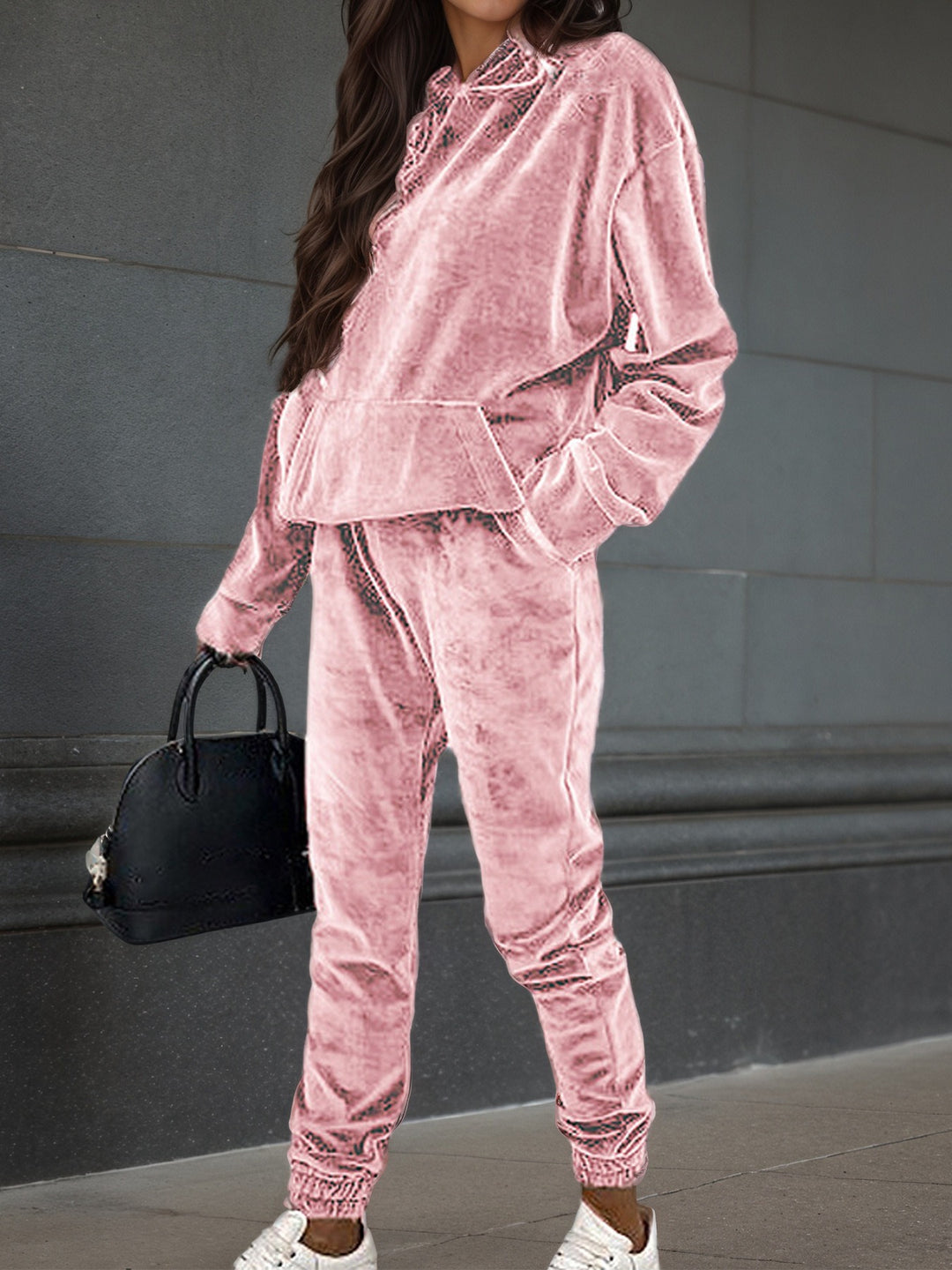 Ensemble de fleece sportif pour femmes avec capuche et taille élastique Chic & Stil