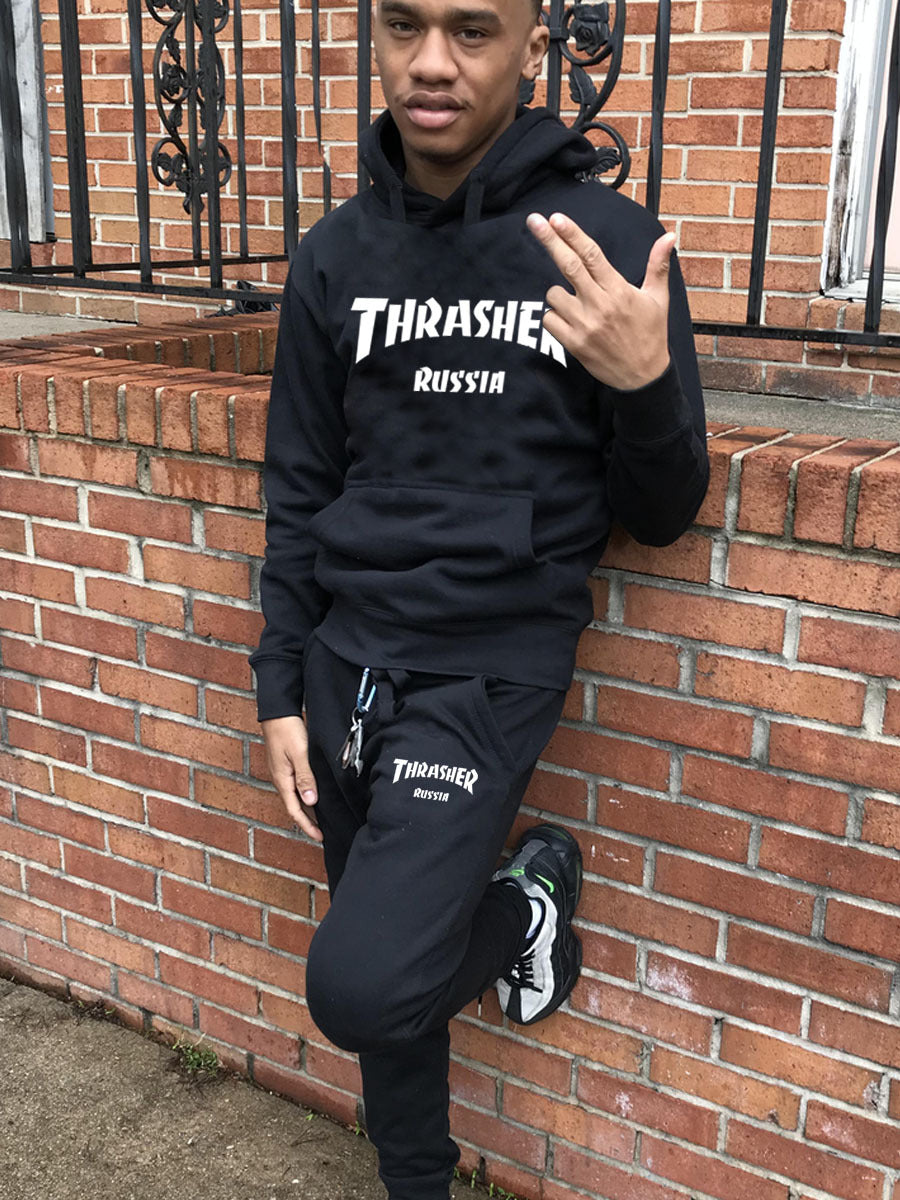 Men's hoodie and jogger pants set with catchy logo Lune London