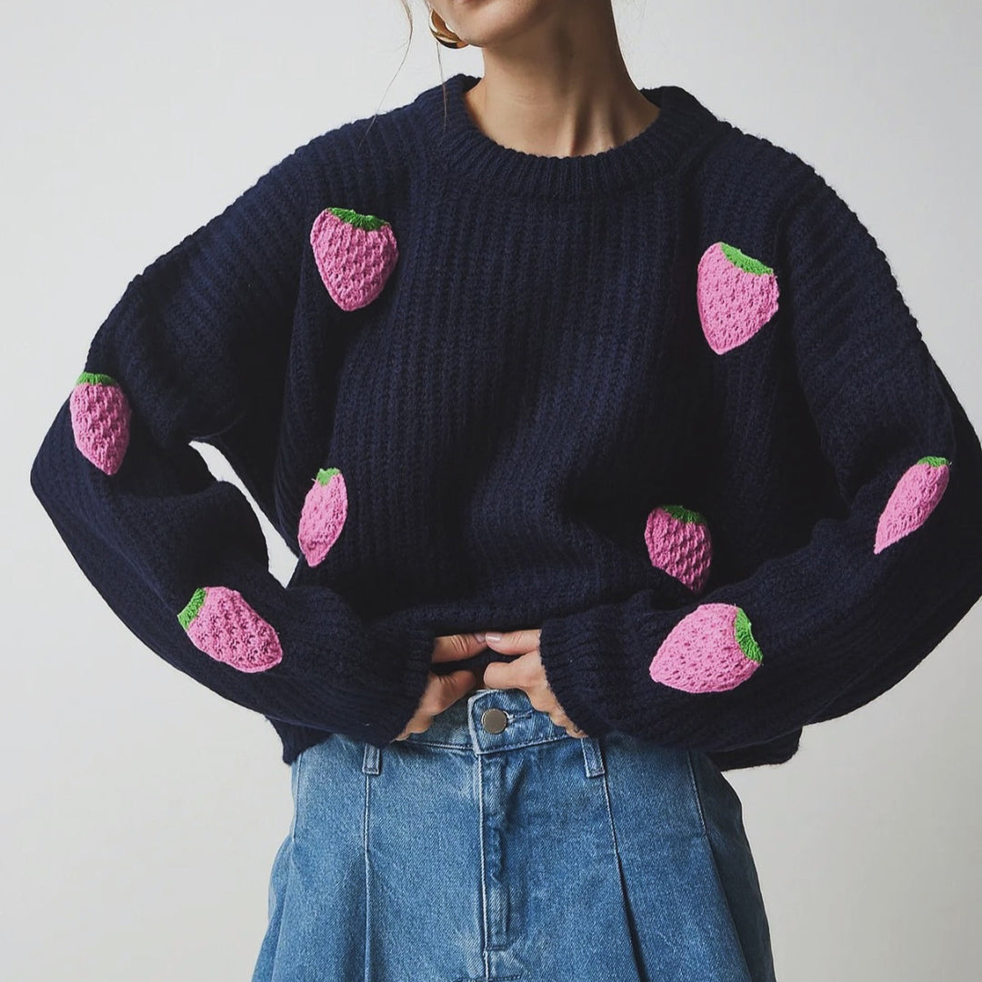 Pull en tricot pour femmes avec un design unique de fraise et une coupe confortable Lune London
