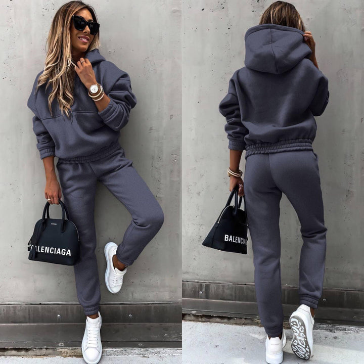 Casual tracksuit set for women with oversized sweater Lune London