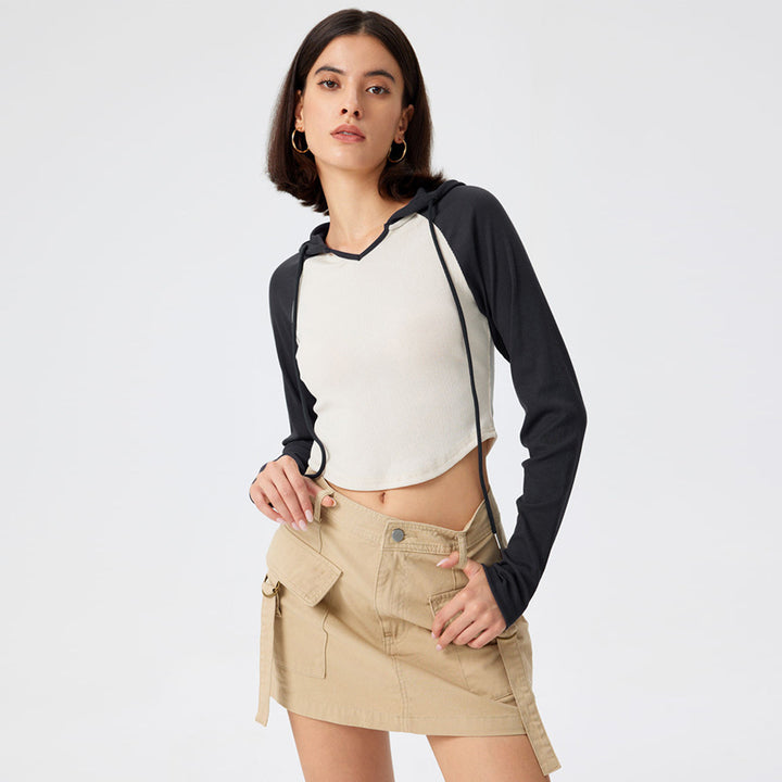 Haut de sport pour femmes, court, avec capuche et manches longues Chic & Stil