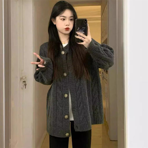 Cardigan en maille épaisse pour femmes avec grands boutons et coupe décontractée Chic & Stil
