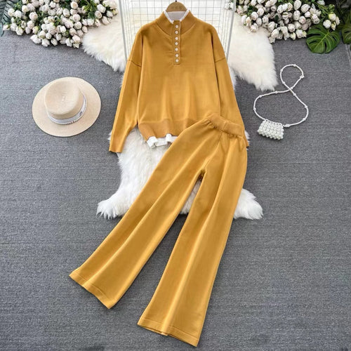 Women’s loungewear set with high ribbed structure and button details Amarae