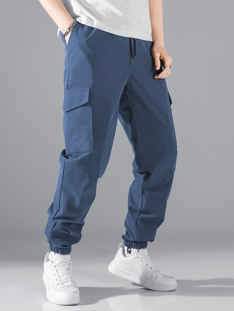 Men's cargo pants with elastic waistband and practical side pockets Lune London