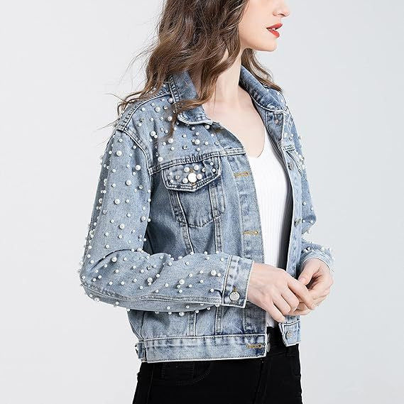 Veste en denim pour femmes avec des embellissements en perles Chic & Stil