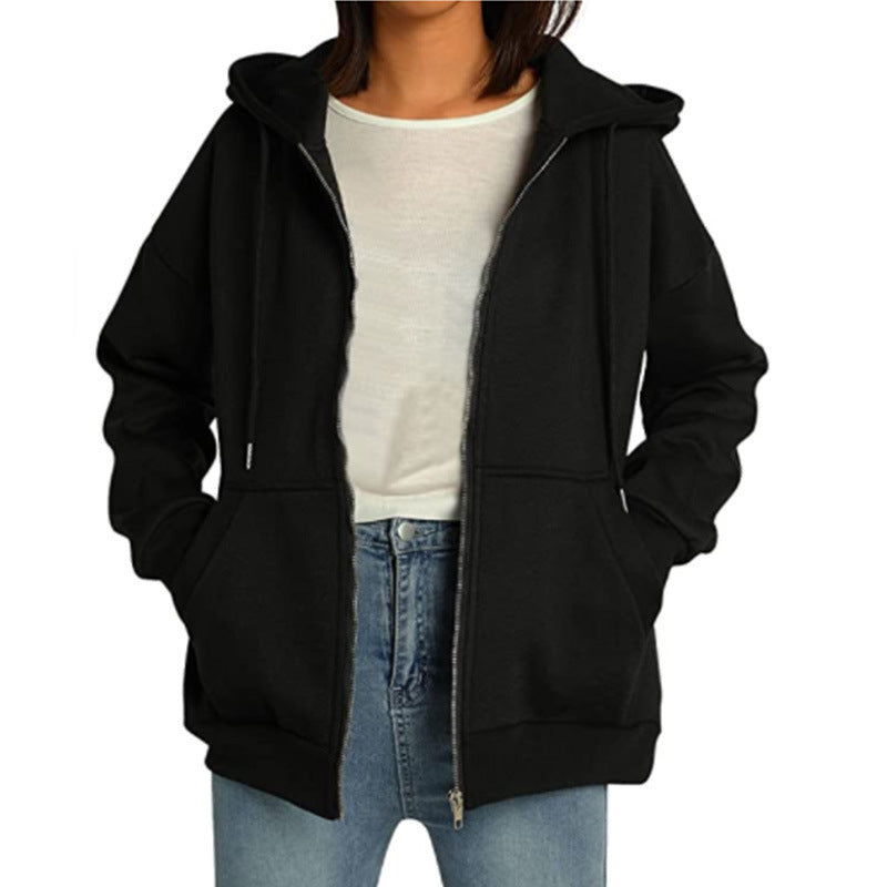 Ladies oversized hoodie sweatshirt with zipper closure and practical side pockets Lune London
