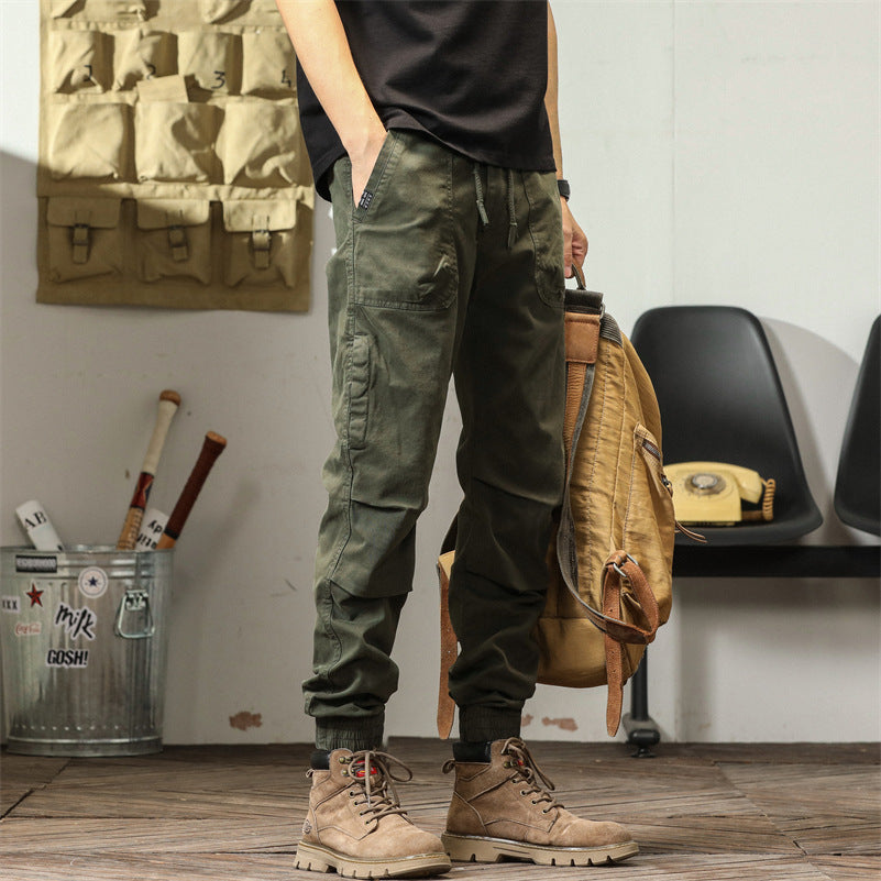 Comfortable cargo pants for men with elastic waist and multifunctional pockets Lune London