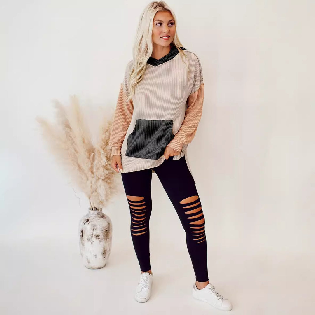 Casual hoodie for women with a structured design and practical pockets Lune London