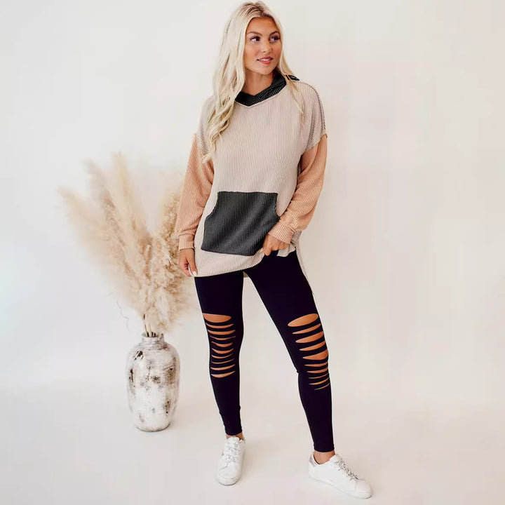 Casual hoodie for women with a structured design and practical pockets Lune London