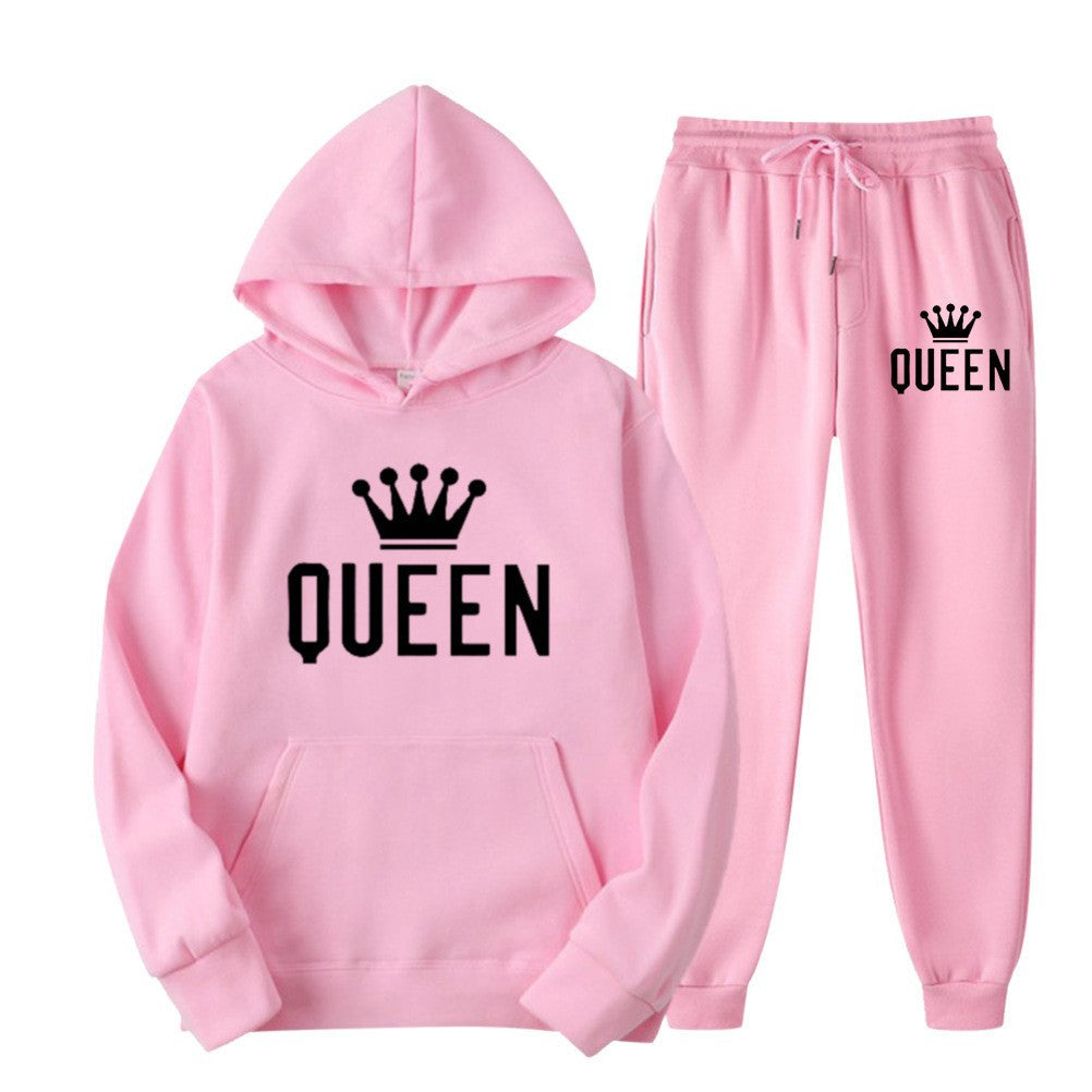 Women’s tracksuit with stylish crown design and loose fit Chic & Stil
