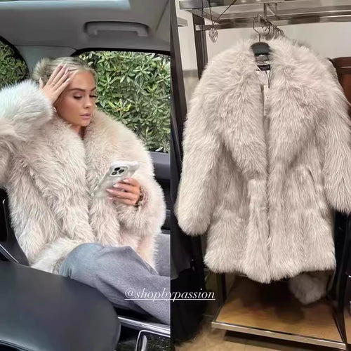 Veste en peluche pour femmes avec des revers élégants et des poches pratiques Chic & Stil