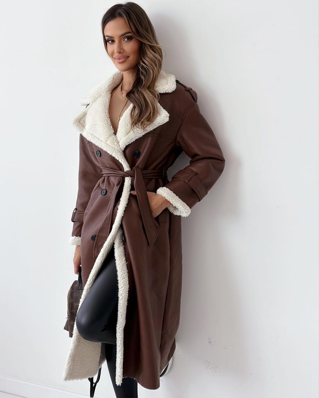 Trendy and comfortable teddy coat for women Amarae