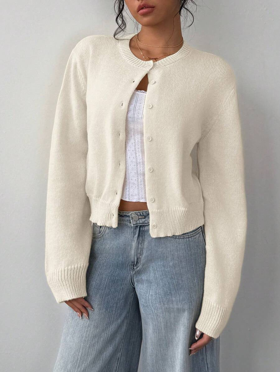 Cardigan pour femmes en coton doux avec détails en boutons Chic & Stil