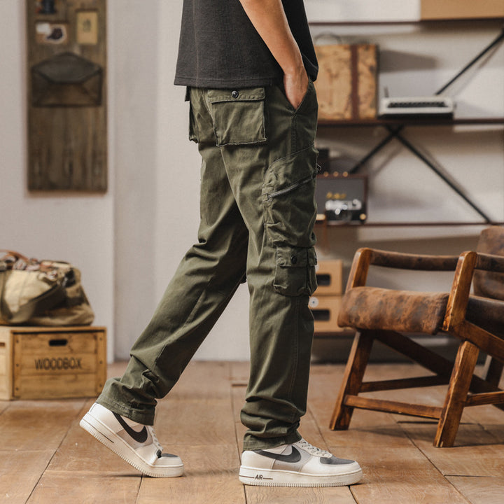 Robust cargo pants for men with versatile pockets and adjustable belt Lune London