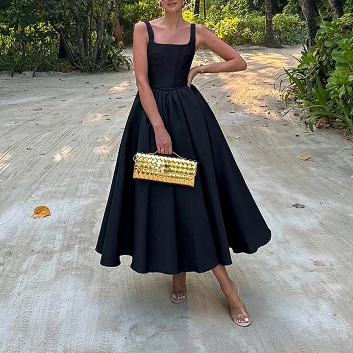 Women Elegant Ball Gown with a Fitted Bodice and Soft, Flowy Skirt Lune London