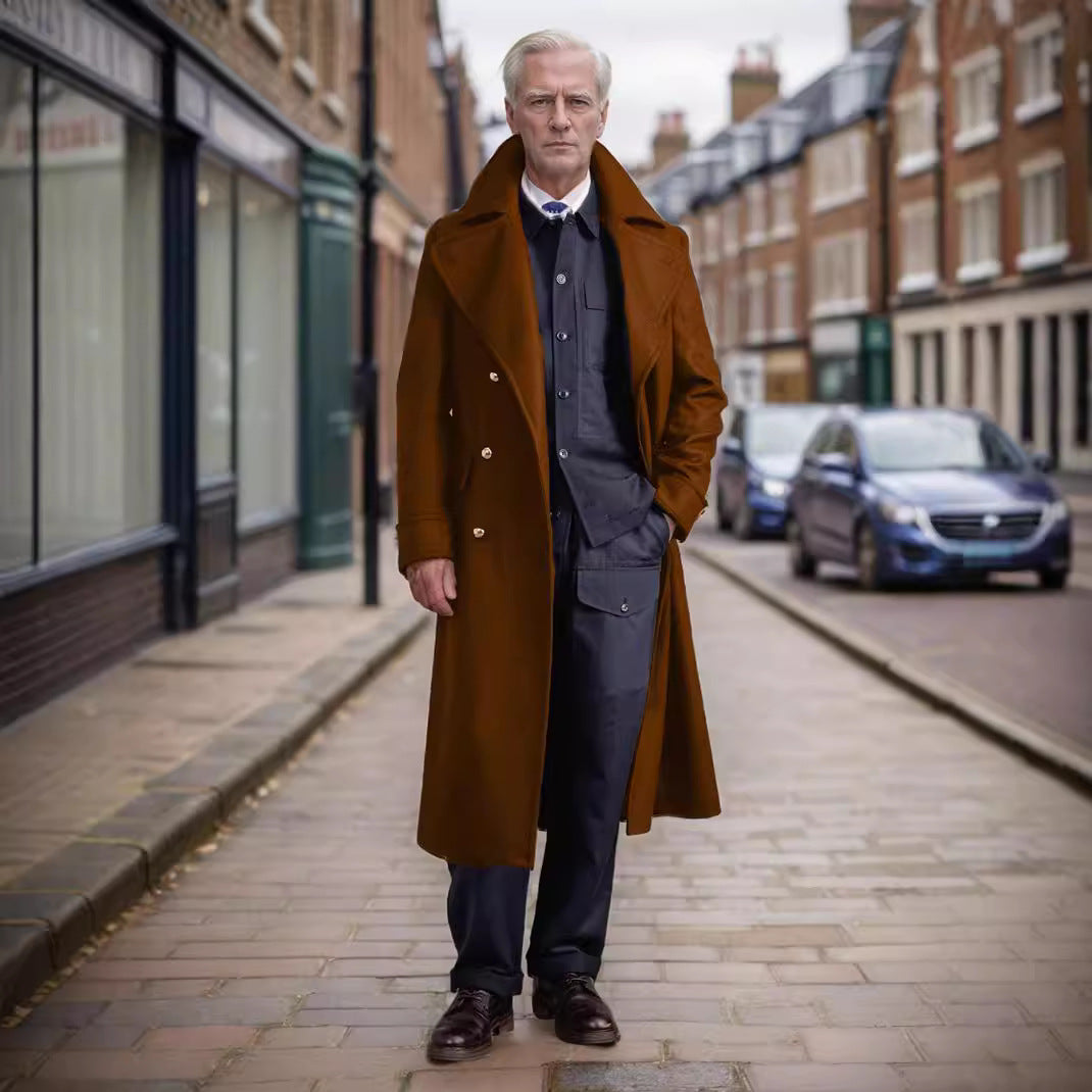 Elegant long coat for men with double-breasted buttons and wide lapels Amarae