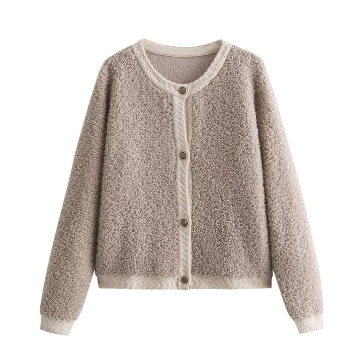 Cozy fleece jacket for women with decorative wooden buttons and an elegant fit Lune London