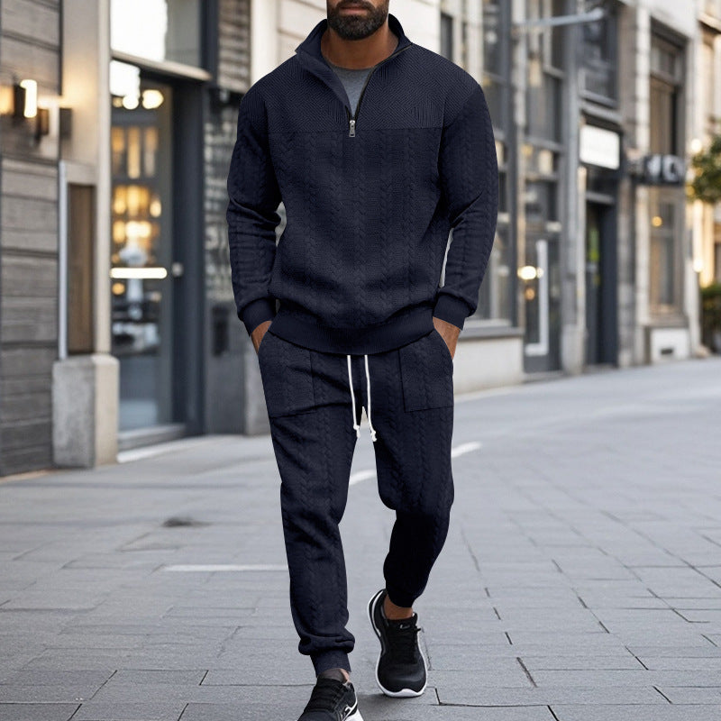 Men's fleece sports outfit with half-zip and practical pockets Lune London