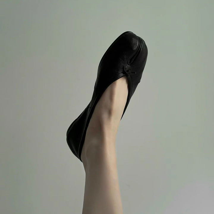 Ladies Contemporary Split-Toe Ballet Flats Lune London