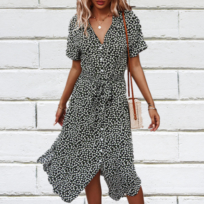 Floral dress for women with fitted cut and ruffles Lune London