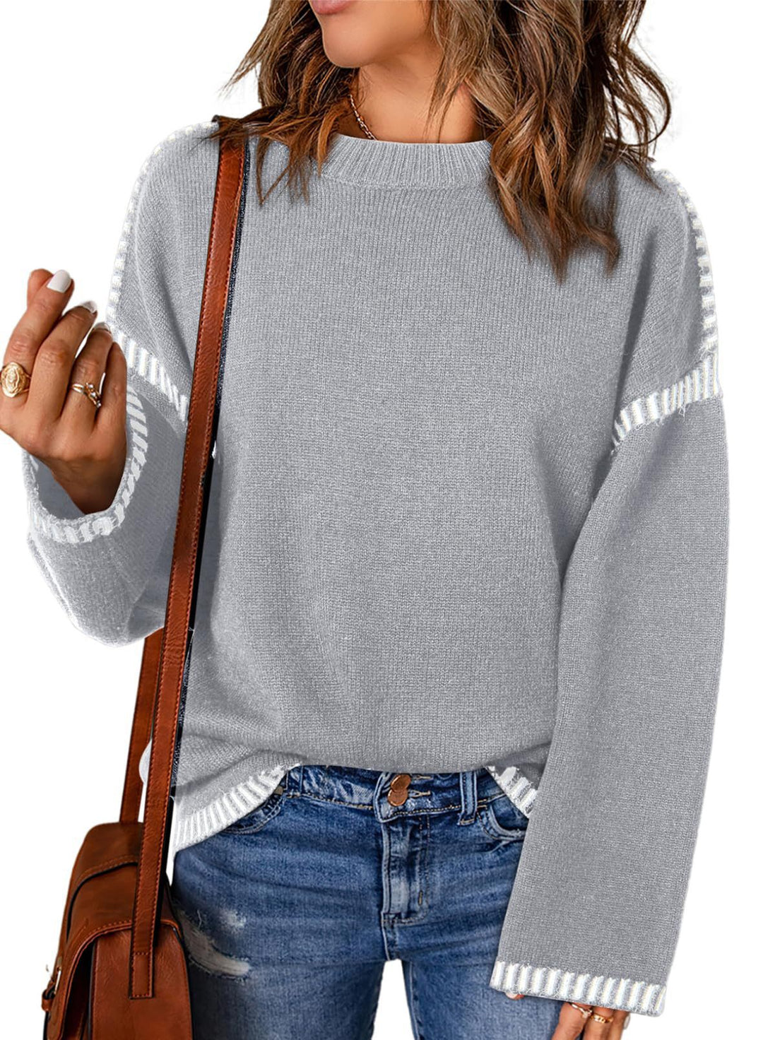 Pull-over tricot décontracté pour femmes avec des bords contrastés et une coupe décontractée Lune London