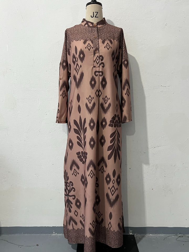 Women's Maxi Dress with fine Chic pattern and Style