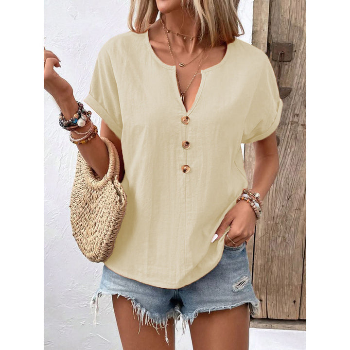 Casual blouse for women with button placket and round collar Amarae