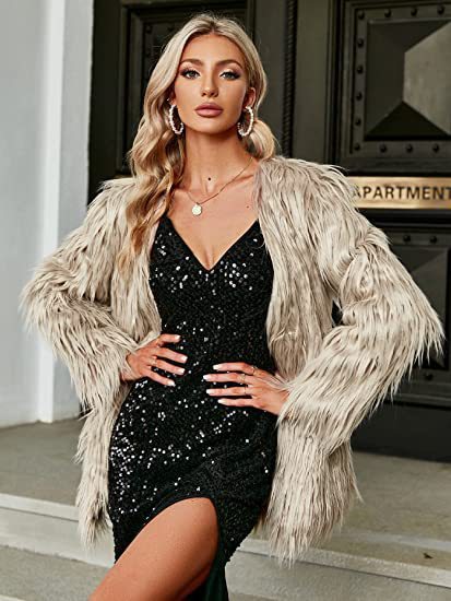 Ladies extravagant faux fur coat with fluffy texture Lune London